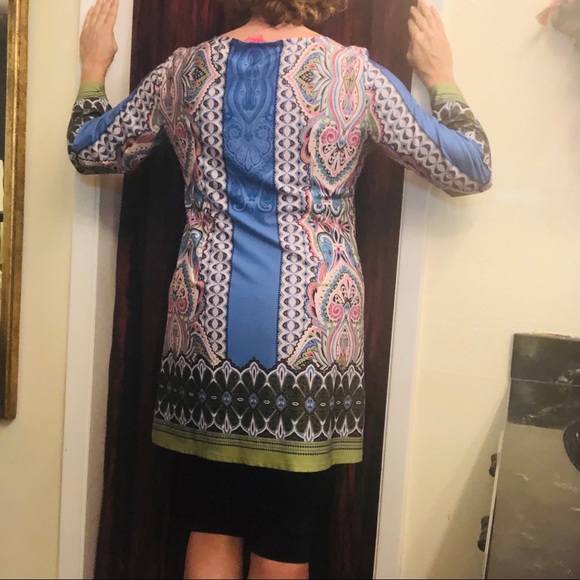 Fun, fanciful Tunic - Picture 4 of 7
